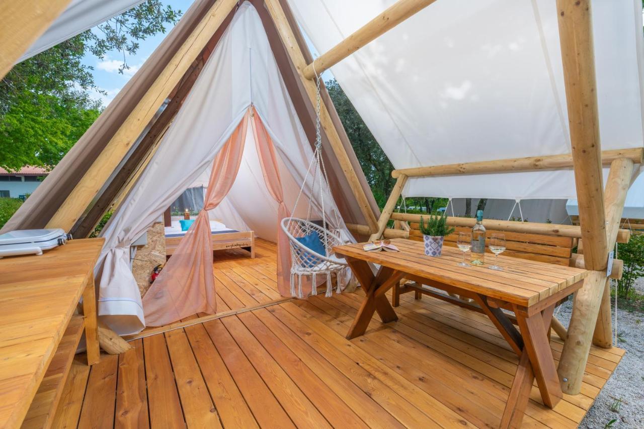 Eco Glamping- Fkk Nudist Camping Solaris Poreč Buitenkant foto
