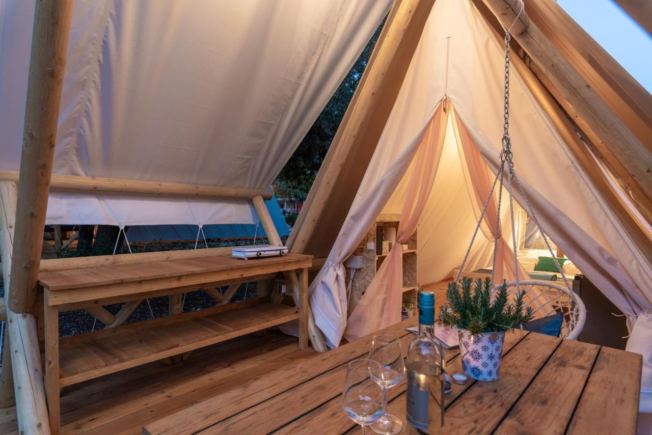 Eco Glamping- Fkk Nudist Camping Solaris Poreč Buitenkant foto