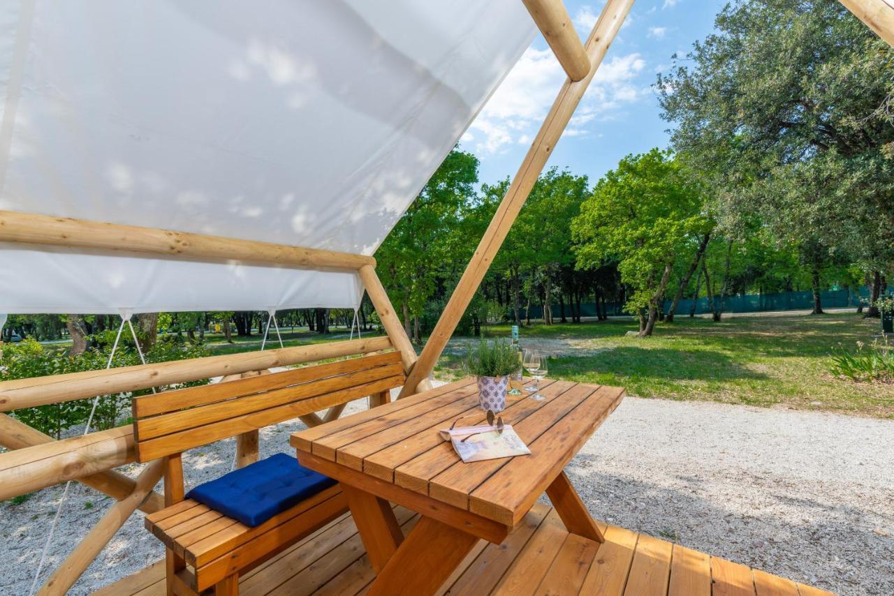 Eco Glamping- Fkk Nudist Camping Solaris Poreč Buitenkant foto