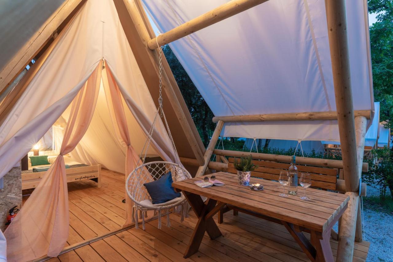 Eco Glamping- Fkk Nudist Camping Solaris Poreč Buitenkant foto
