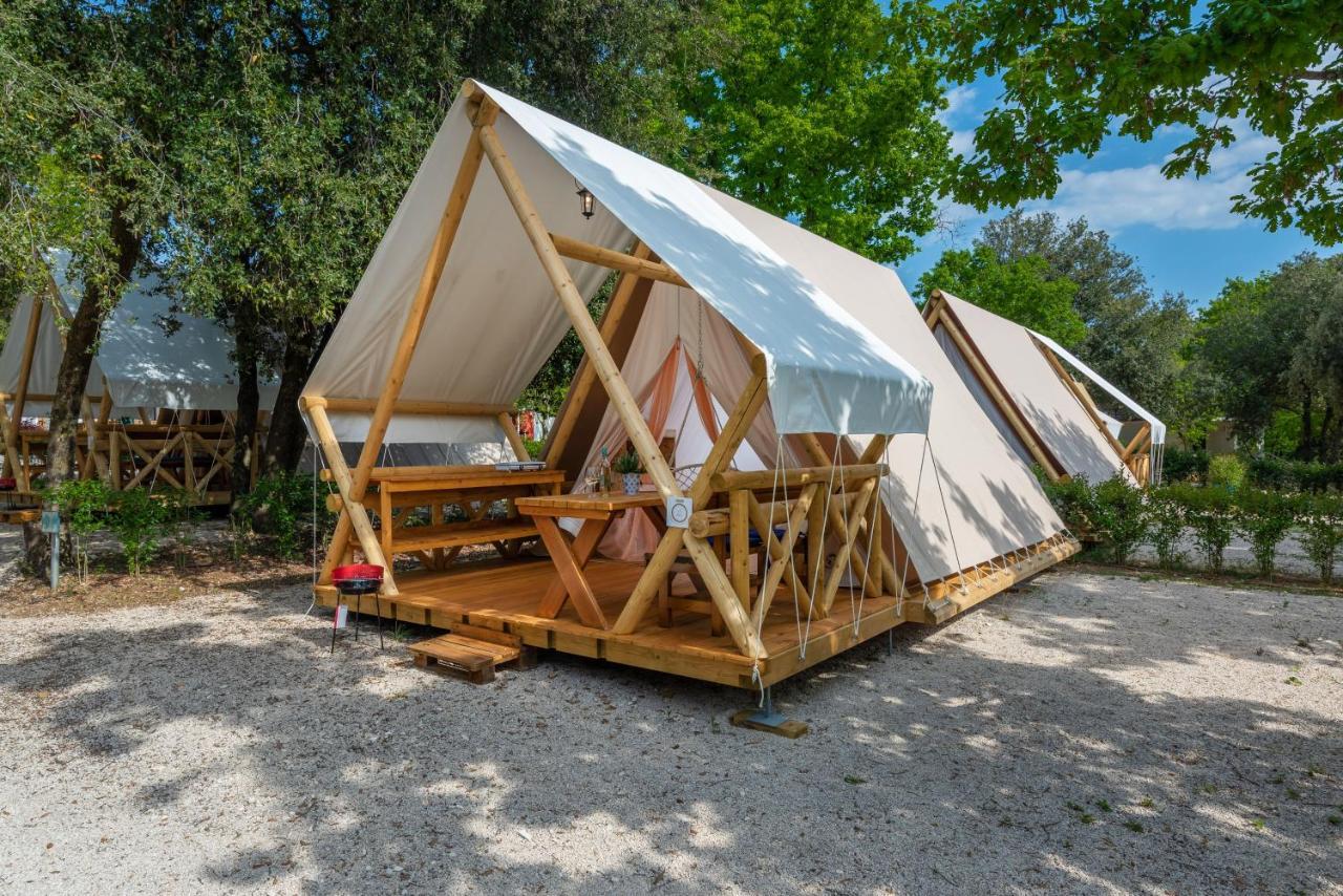 Eco Glamping- Fkk Nudist Camping Solaris Poreč Buitenkant foto